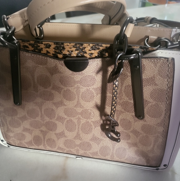 Purse - Picture 5 of 6